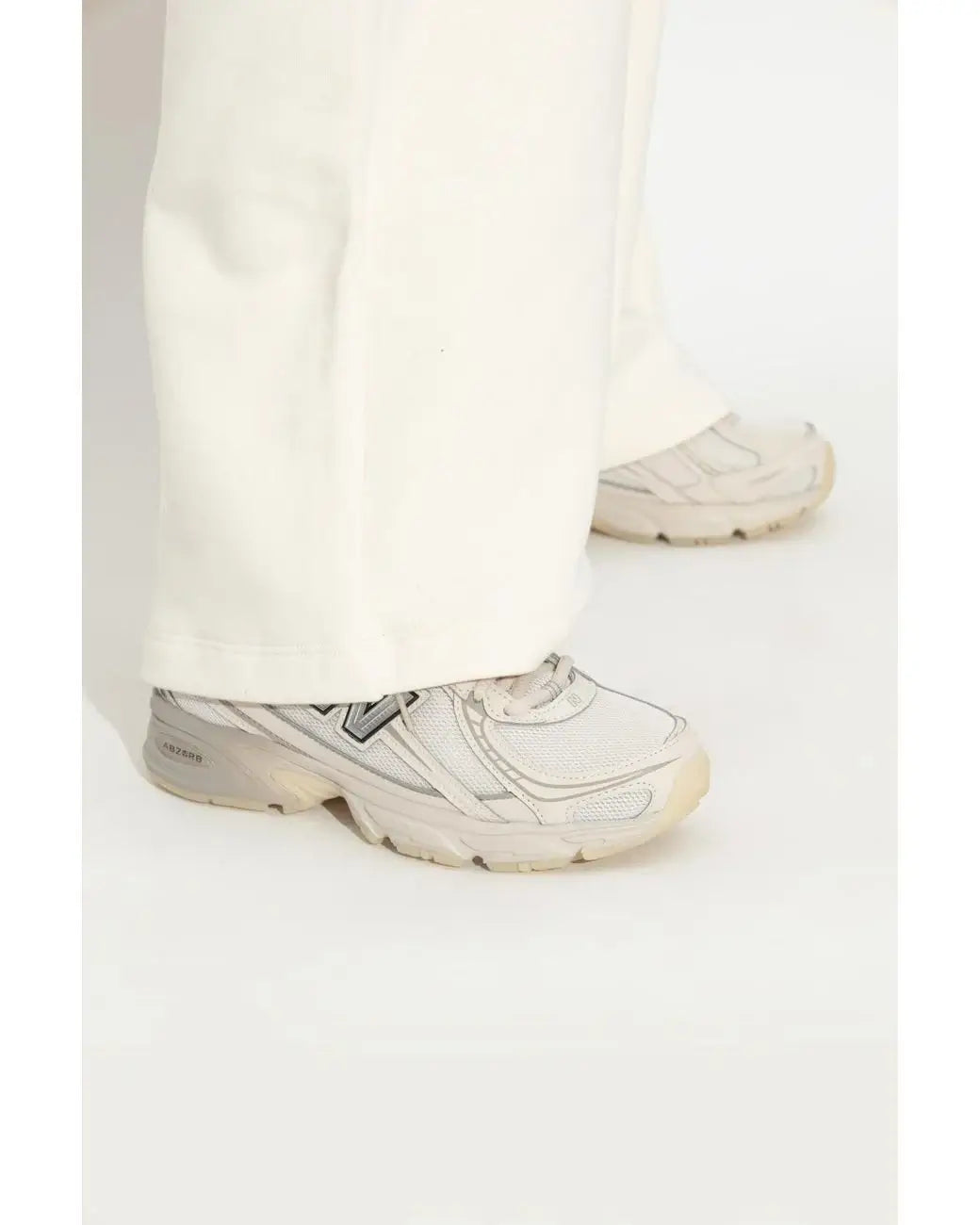 New Balance 740 Lunar New Year 2025