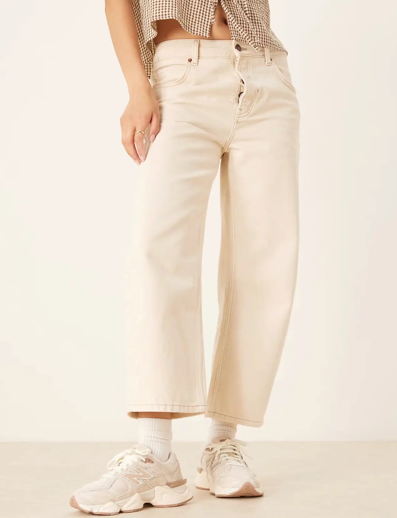 New Balance 9060 Bisque Cream Beige U9060CCB