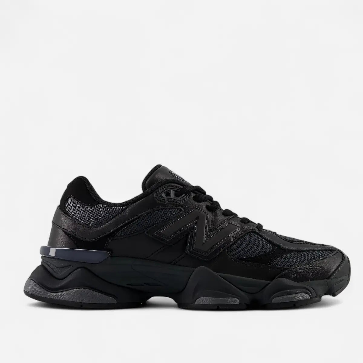 New Balance 9060 Triple Black U9060NRI