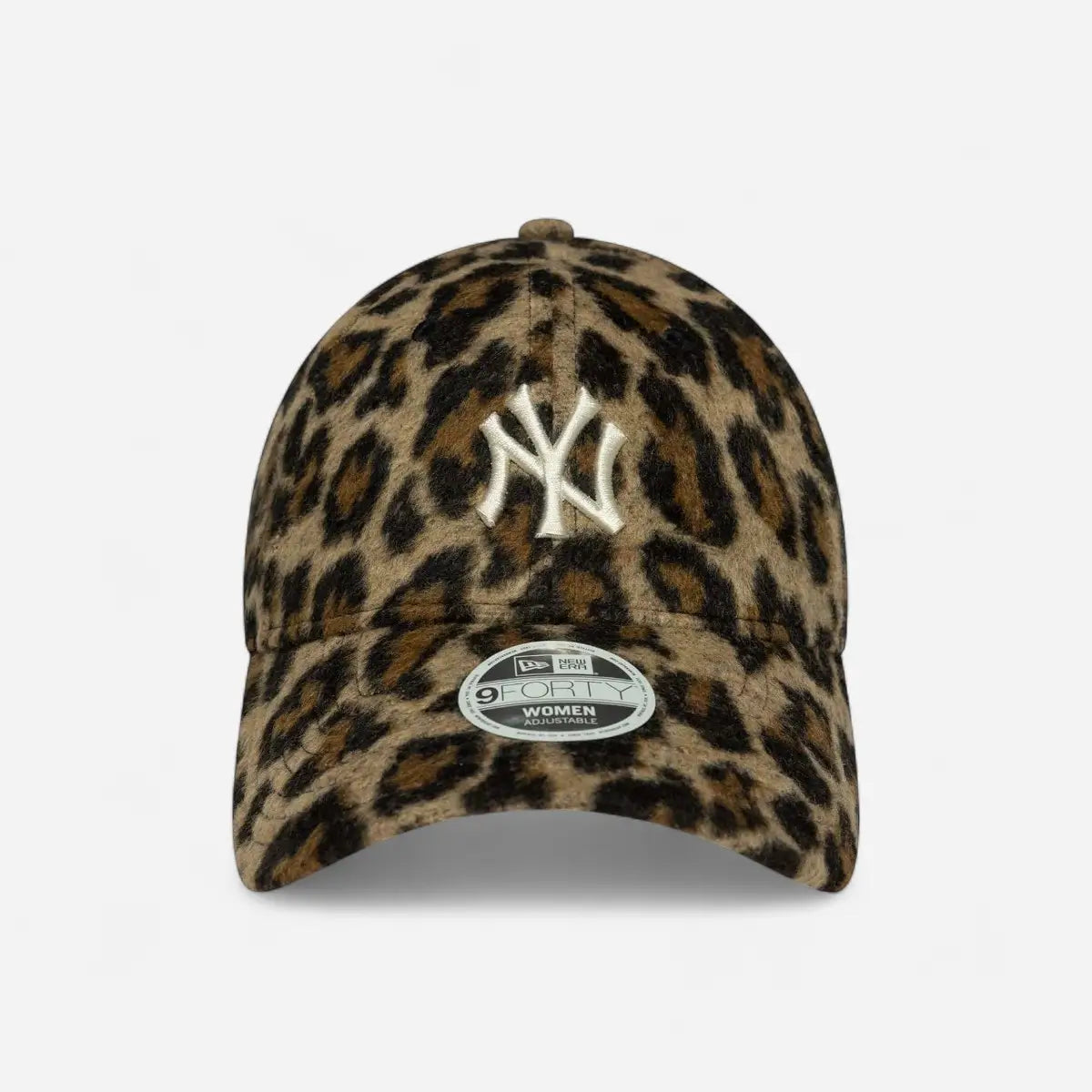 New Era Cappellino Donna 9FORTY Regolabile New York Yankees Cosy Leopard