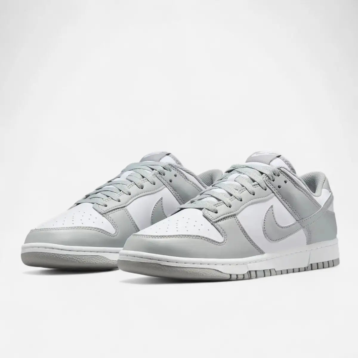 Nike Dunk Low Light Smoke Grey