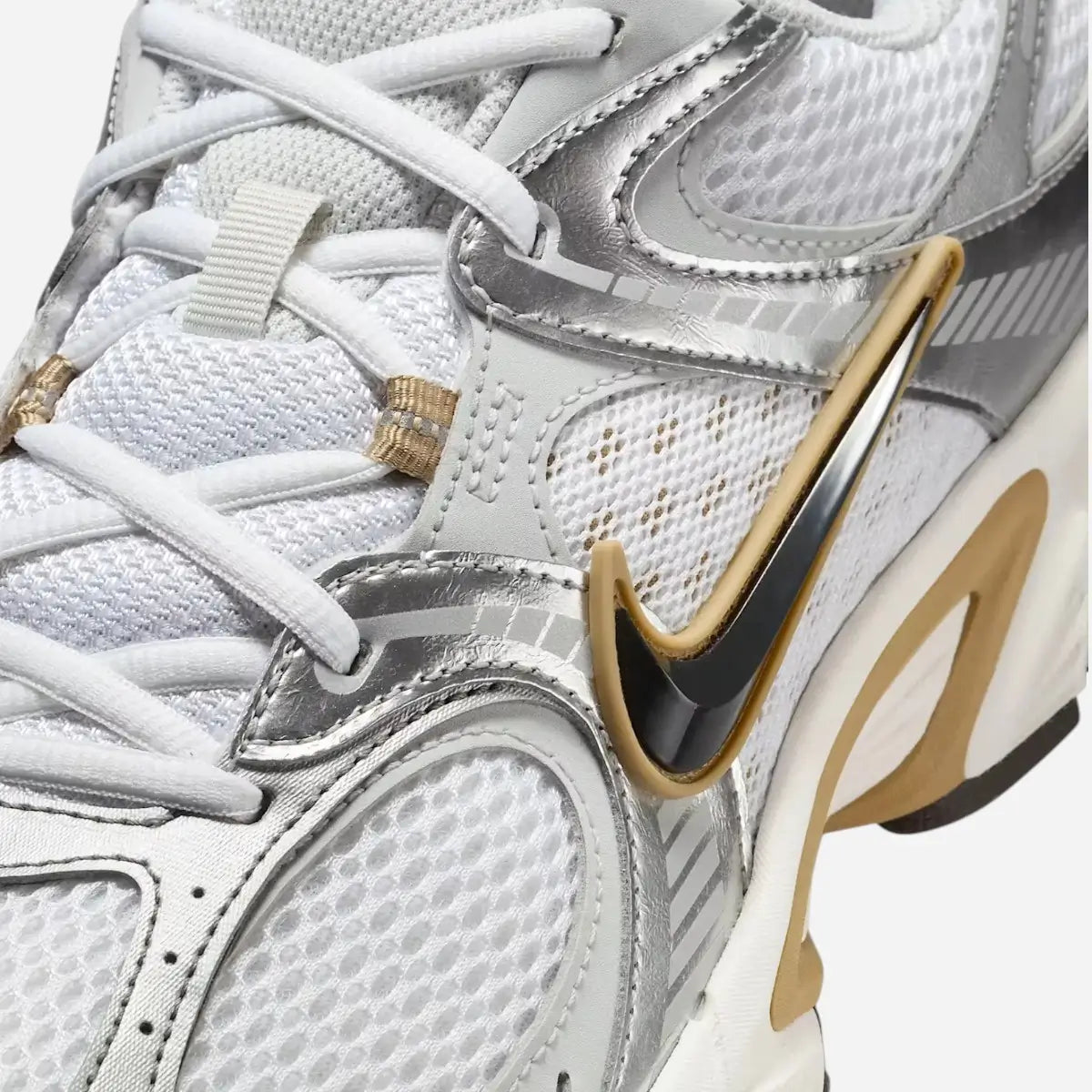 Nike V5 RNR Beige/Medium Ash