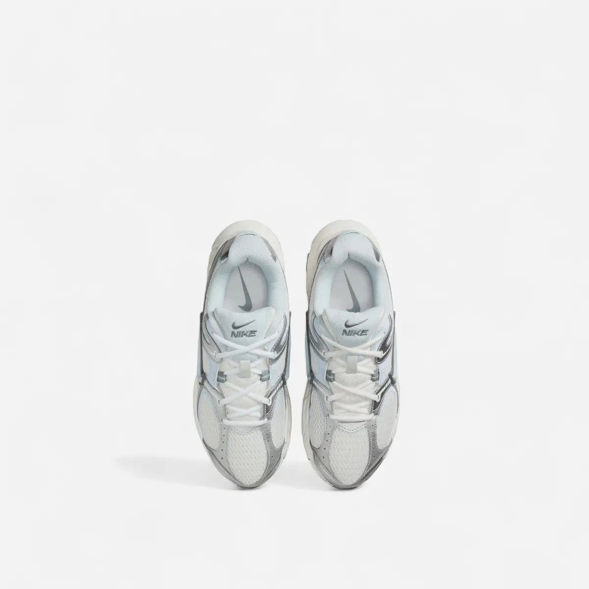 Nike V5 RNR White / Blue Tint