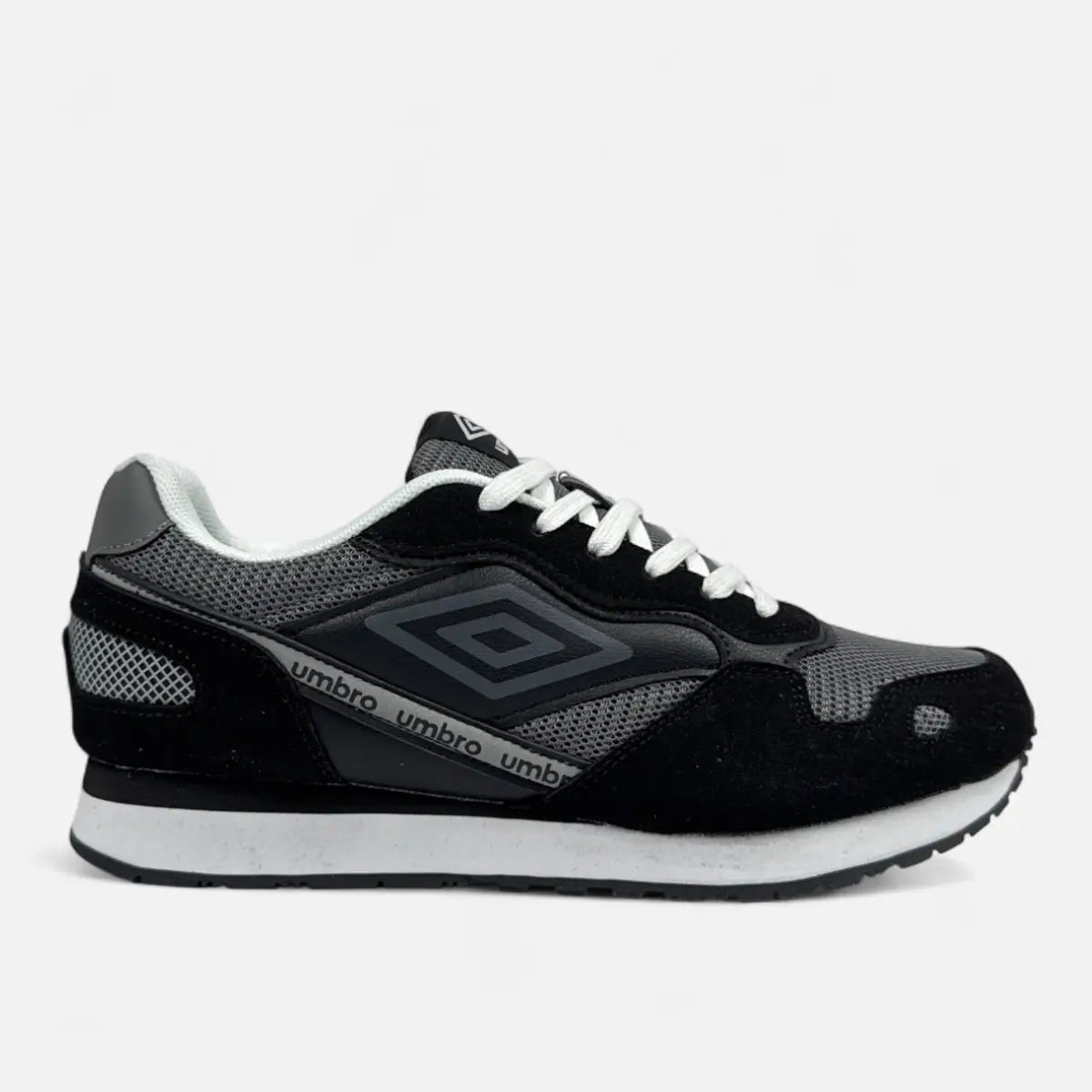 Umbro Abram LTX Black / White