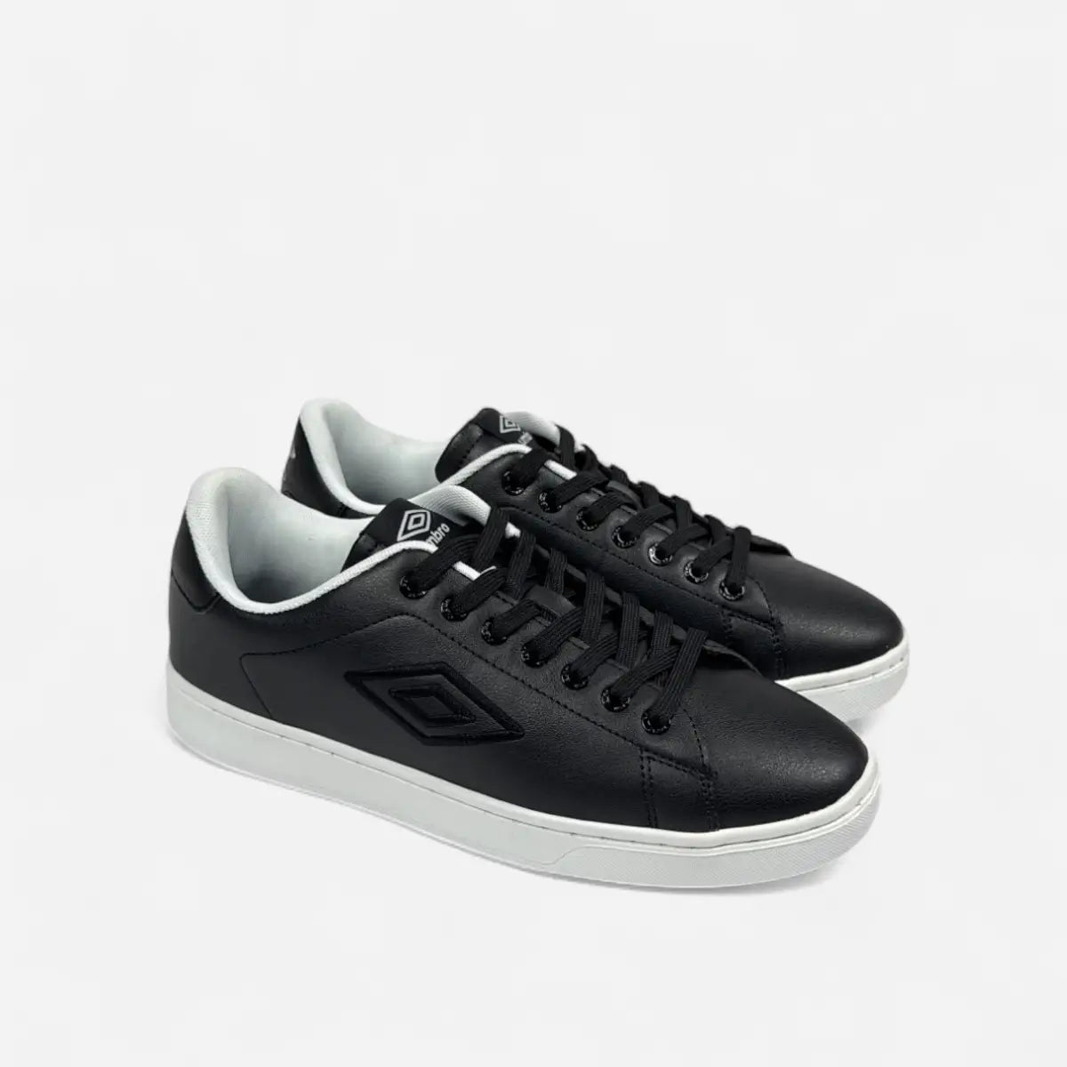 Umbro Farrel LTX Black / White