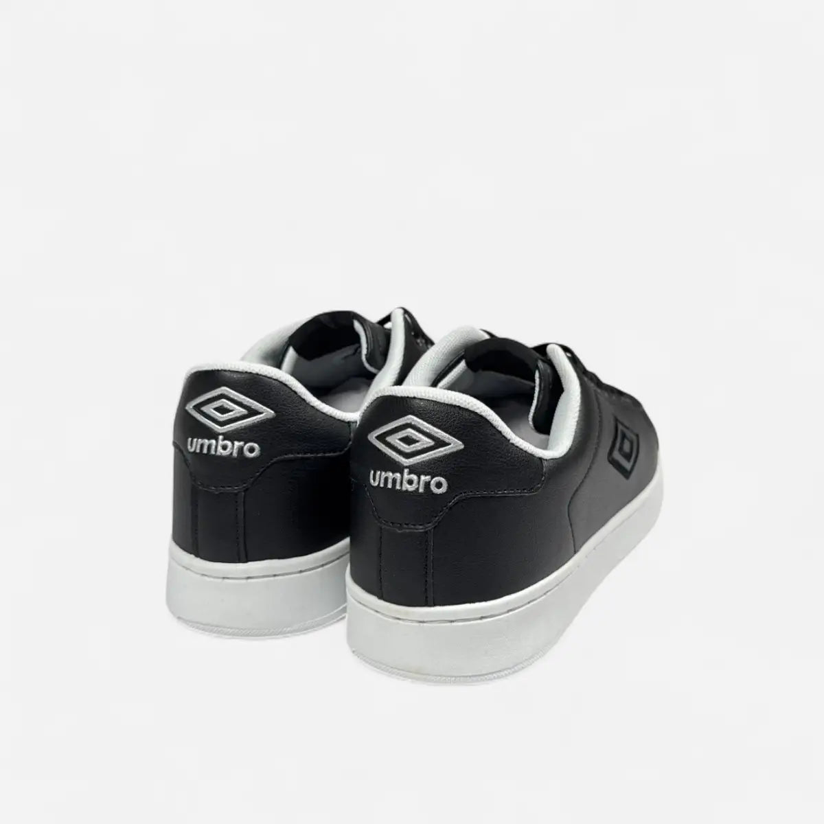 Umbro Farrel LTX Black / White