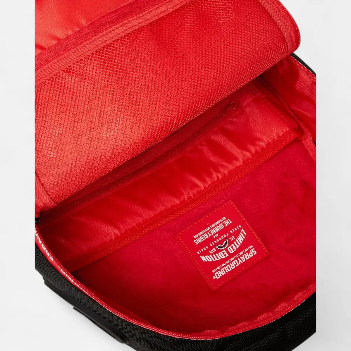 Sprayground Zaino PRINTED ZIPPER SHARK DLXR