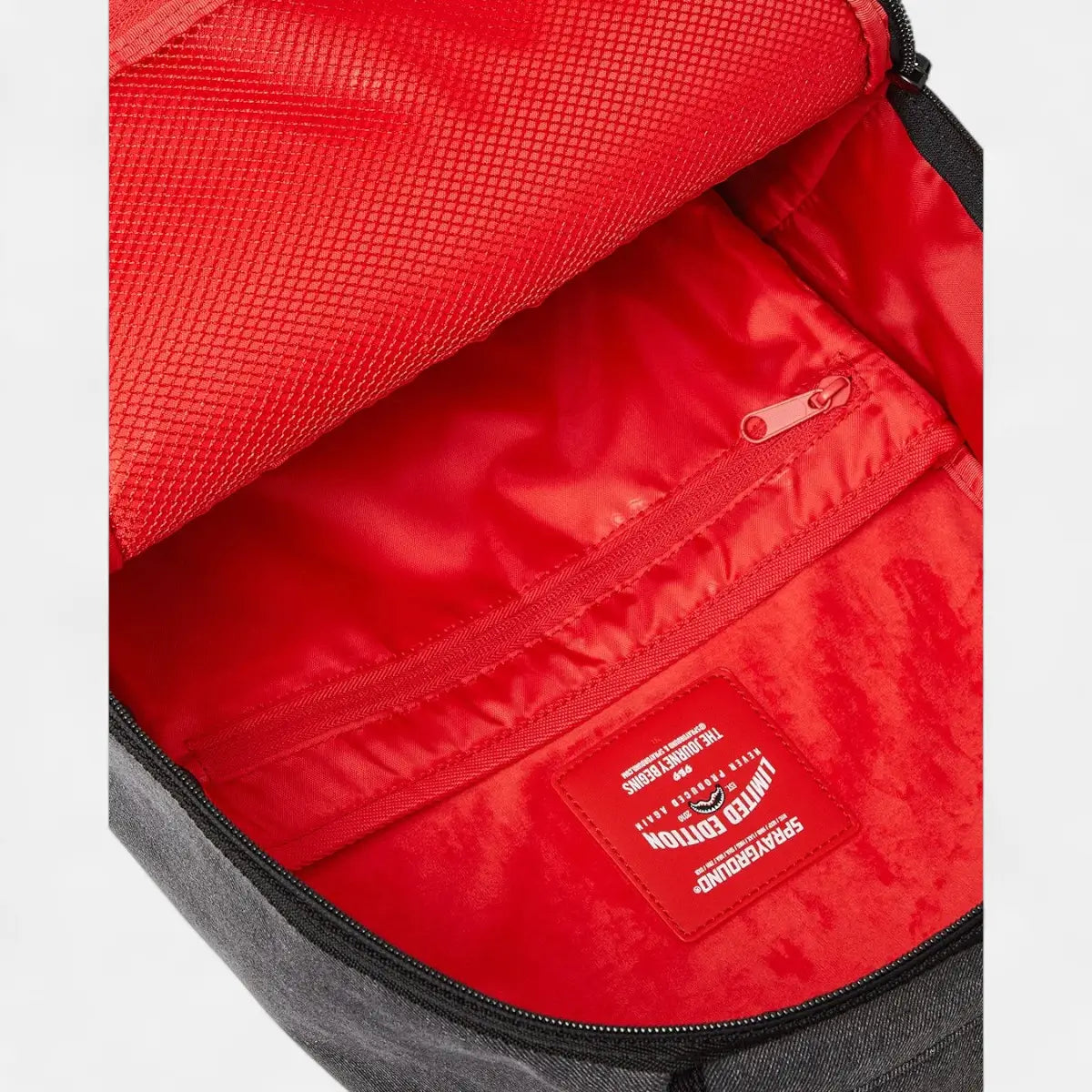 Sprayground Zaino SHARK CENTRAL PAINTED DLXS