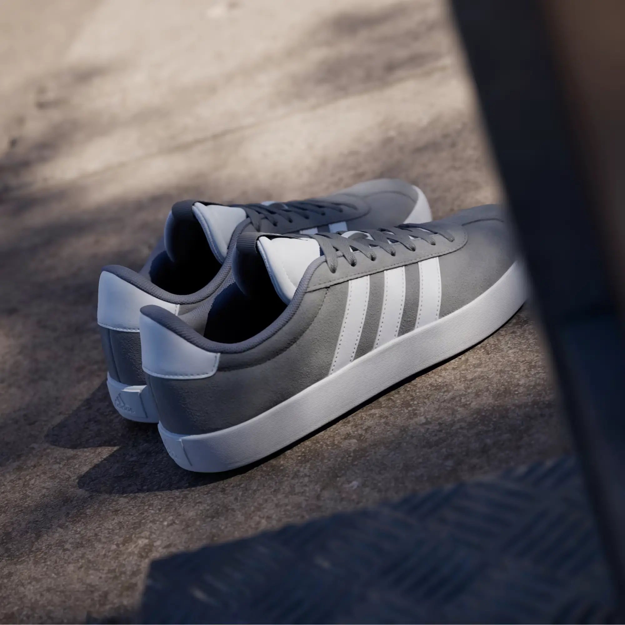 Adidas VL Court 3.0 grey