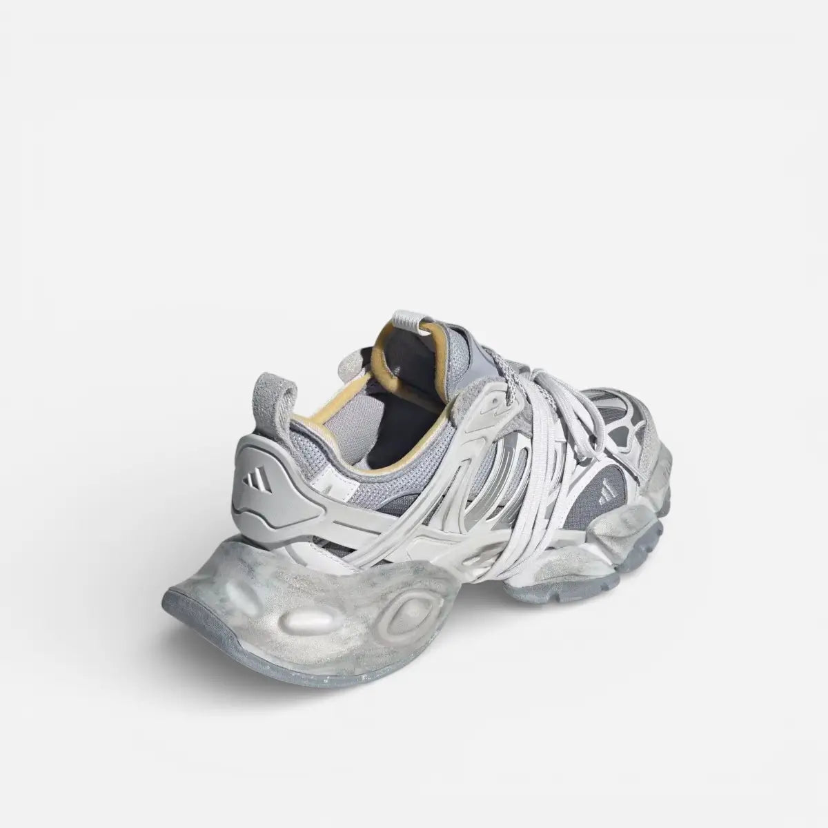 Adidas XLG Runner Deluxe Beige Dash Grey