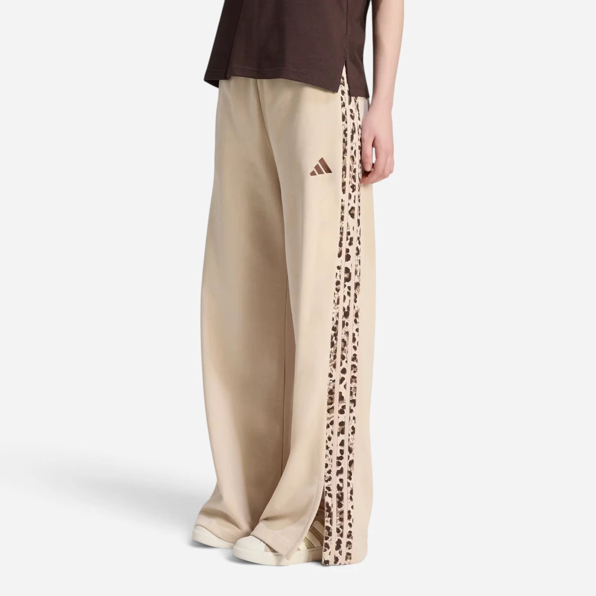 Adidas Tuta Completo Donna Seasonal 3 Stripes Animalier Beige