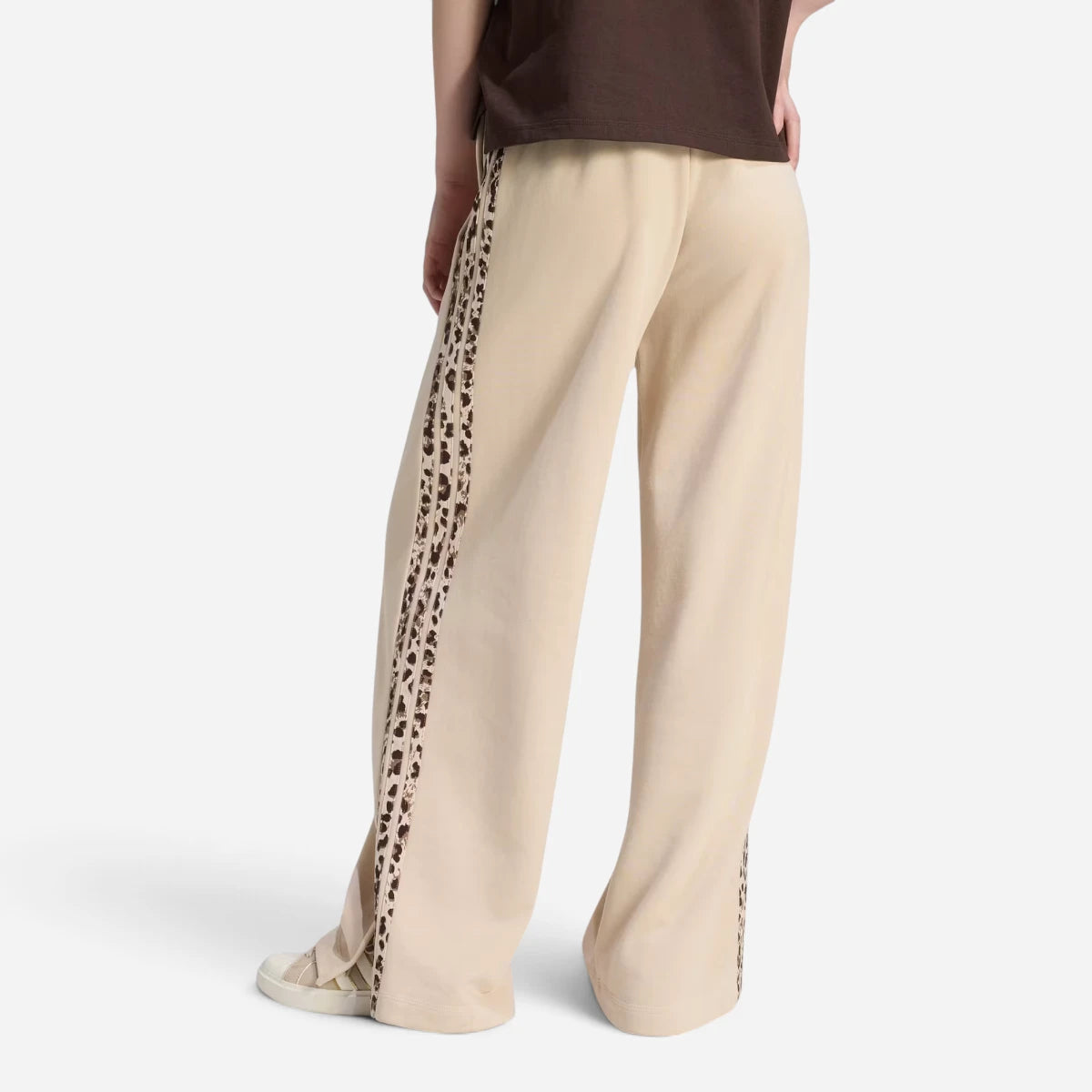Adidas Tuta Completo Donna Seasonal 3 Stripes Animalier Beige