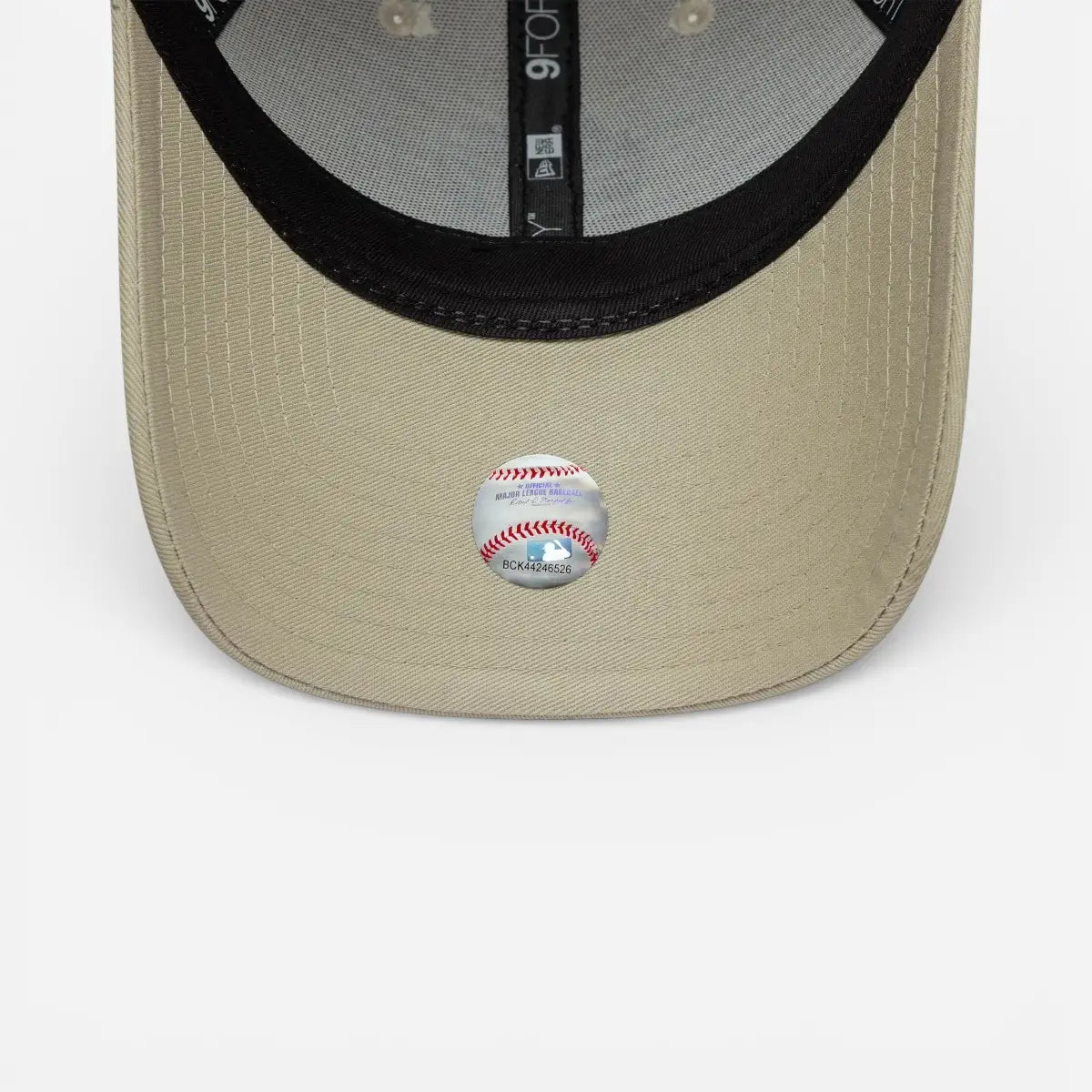 New Era Cappellino 9FORTY Regolabile New York Yankees MLB Outline Camo Crema