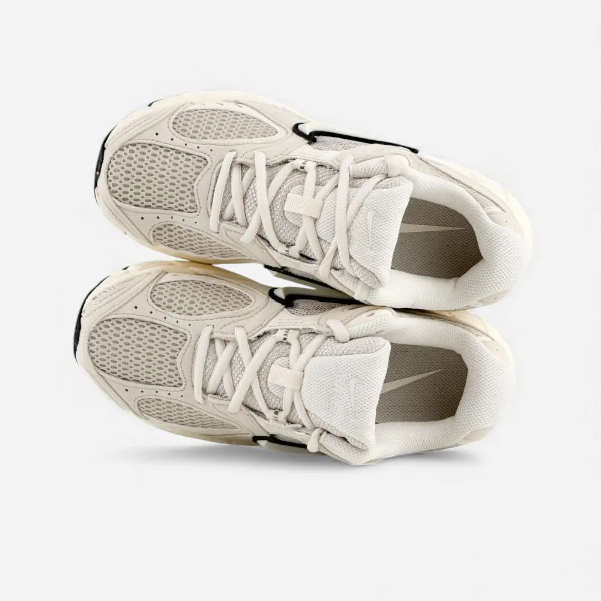 Nike V5 RNR Beige