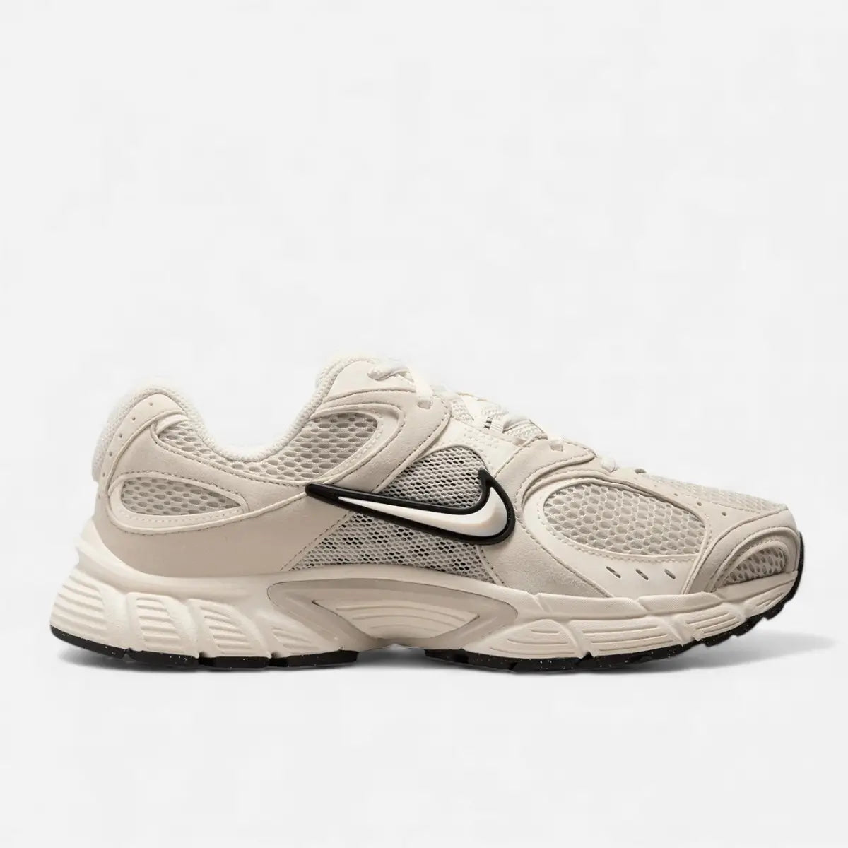 Nike V5 RNR Beige
